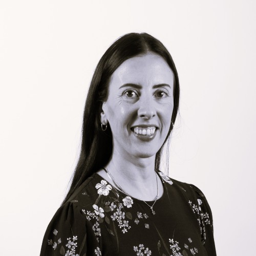 featued article author